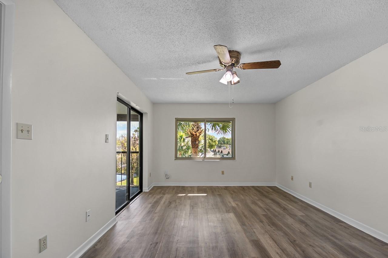 4 ESCONDIDO CIR #27, ALTAMONTE SPRINGS, FL, 32701