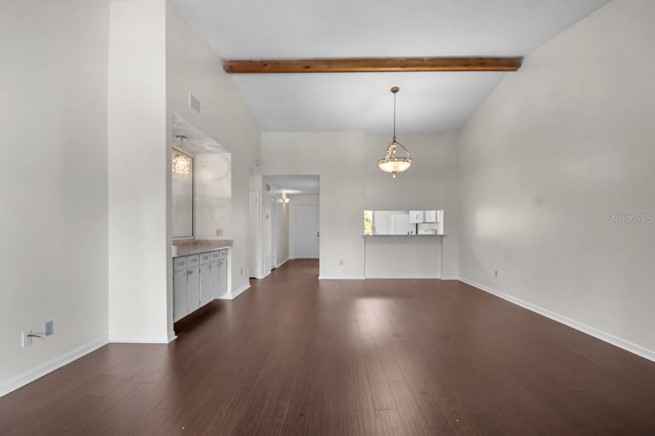 4 ESCONDIDO CIR #27, ALTAMONTE SPRINGS, FL, 32701
