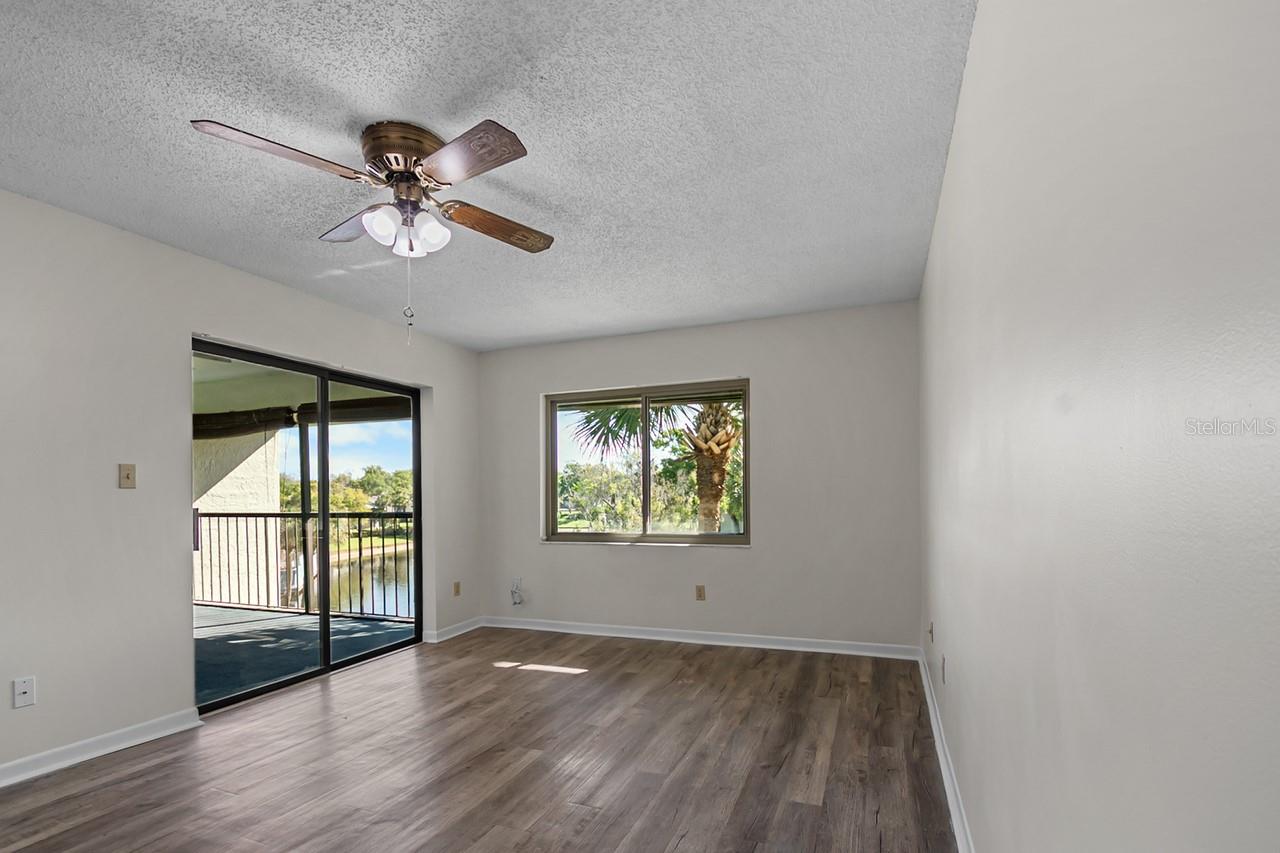 4 ESCONDIDO CIR #27, ALTAMONTE SPRINGS, FL, 32701