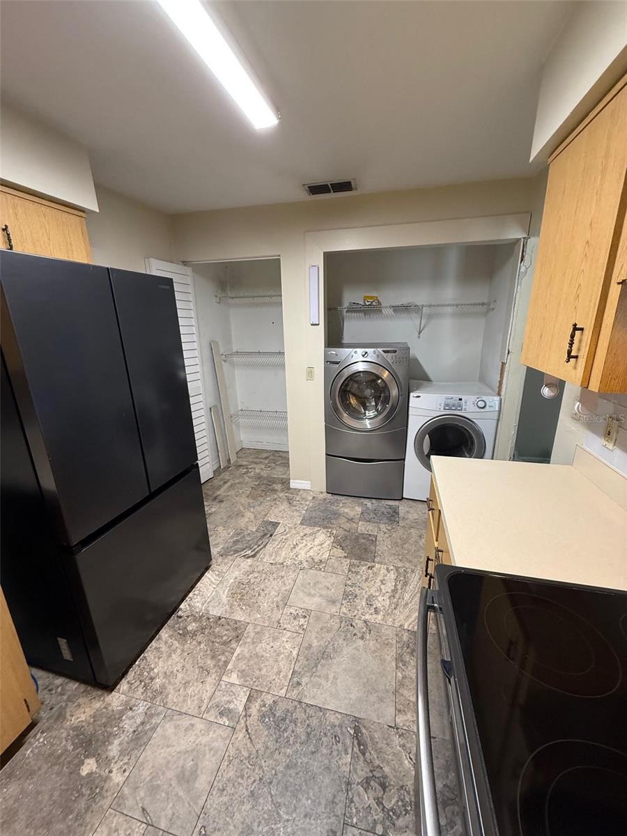 429 WARD DR #B, OAK HILL, FL, 32759