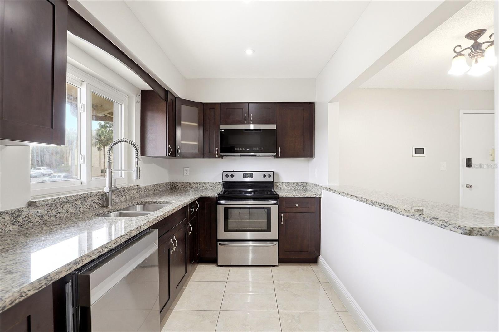 626 ORANGE DR #243, ALTAMONTE SPRINGS, FL, 32701