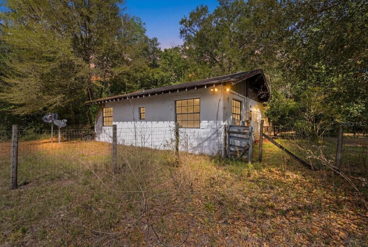 6950 SE HIGHWAY 41, MORRISTON, FL, 32668