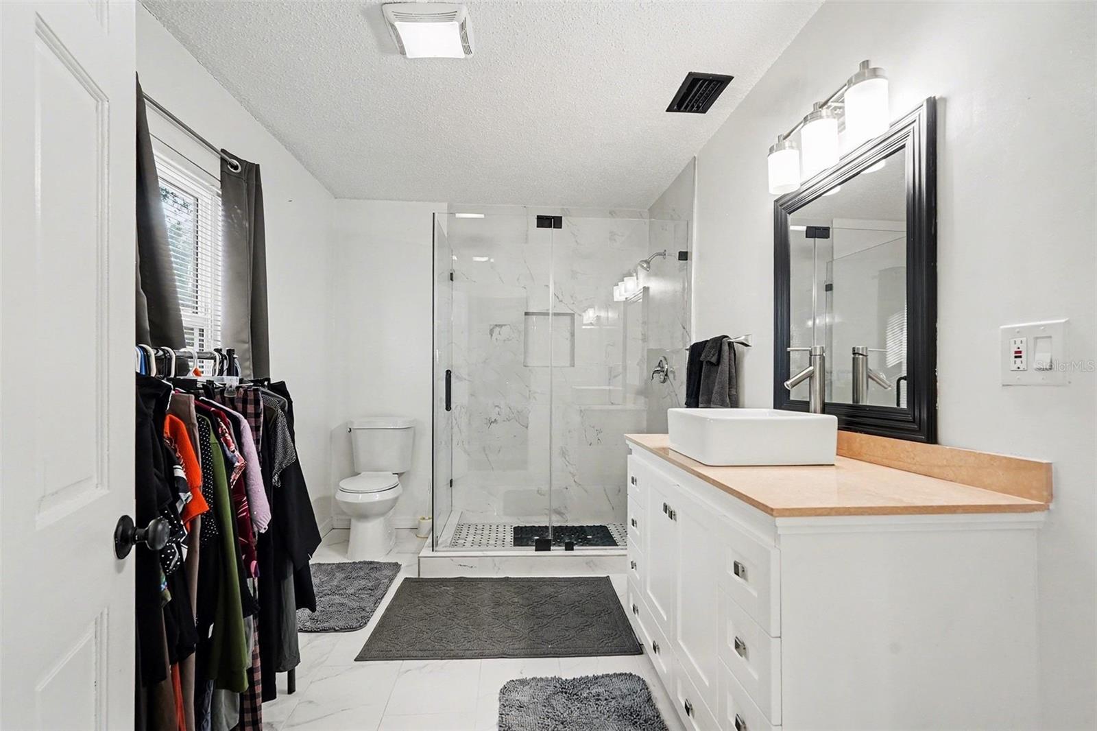 6305 S MACDILL AVE, TAMPA, FL, 33611