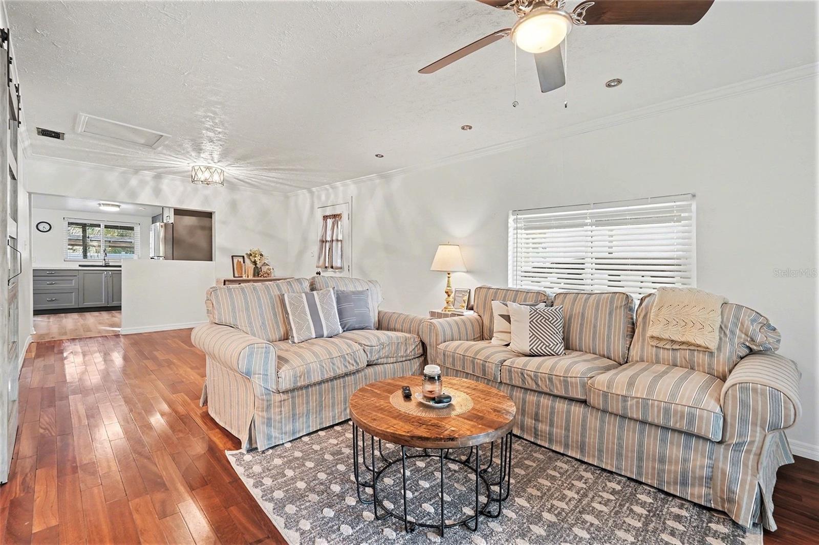 6305 S MACDILL AVE, TAMPA, FL, 33611