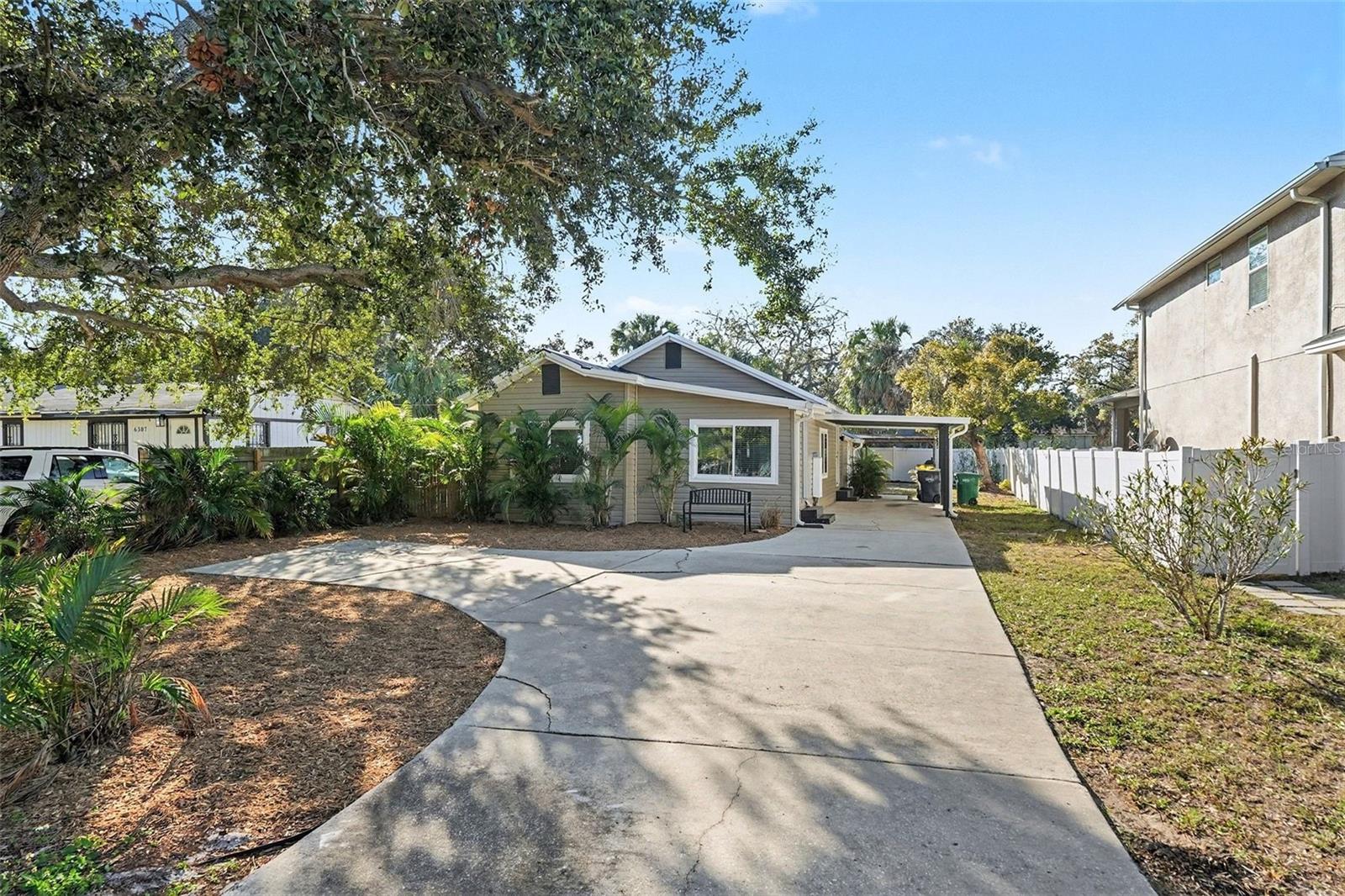 6305 S MACDILL AVE, TAMPA, FL, 33611