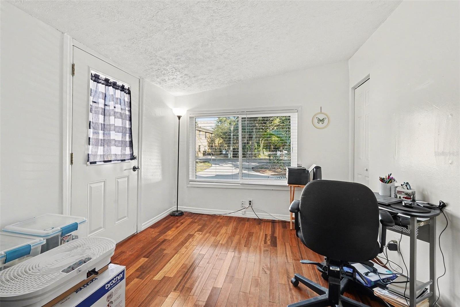 6305 S MACDILL AVE, TAMPA, FL, 33611
