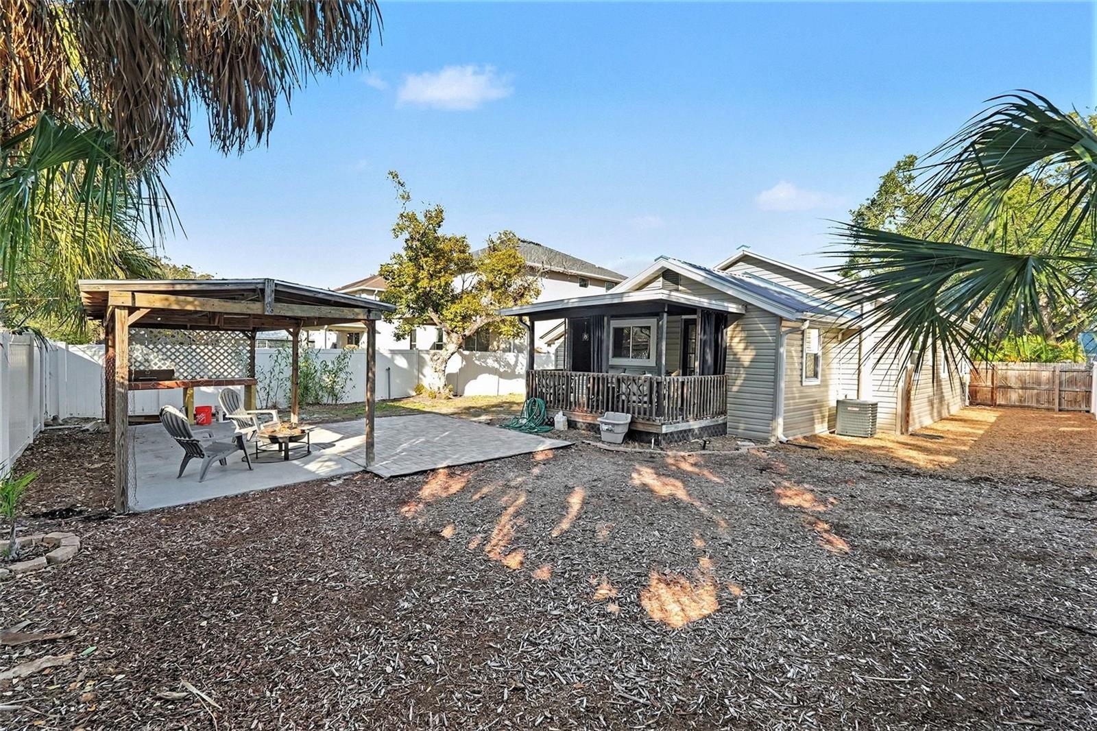 6305 S MACDILL AVE, TAMPA, FL, 33611