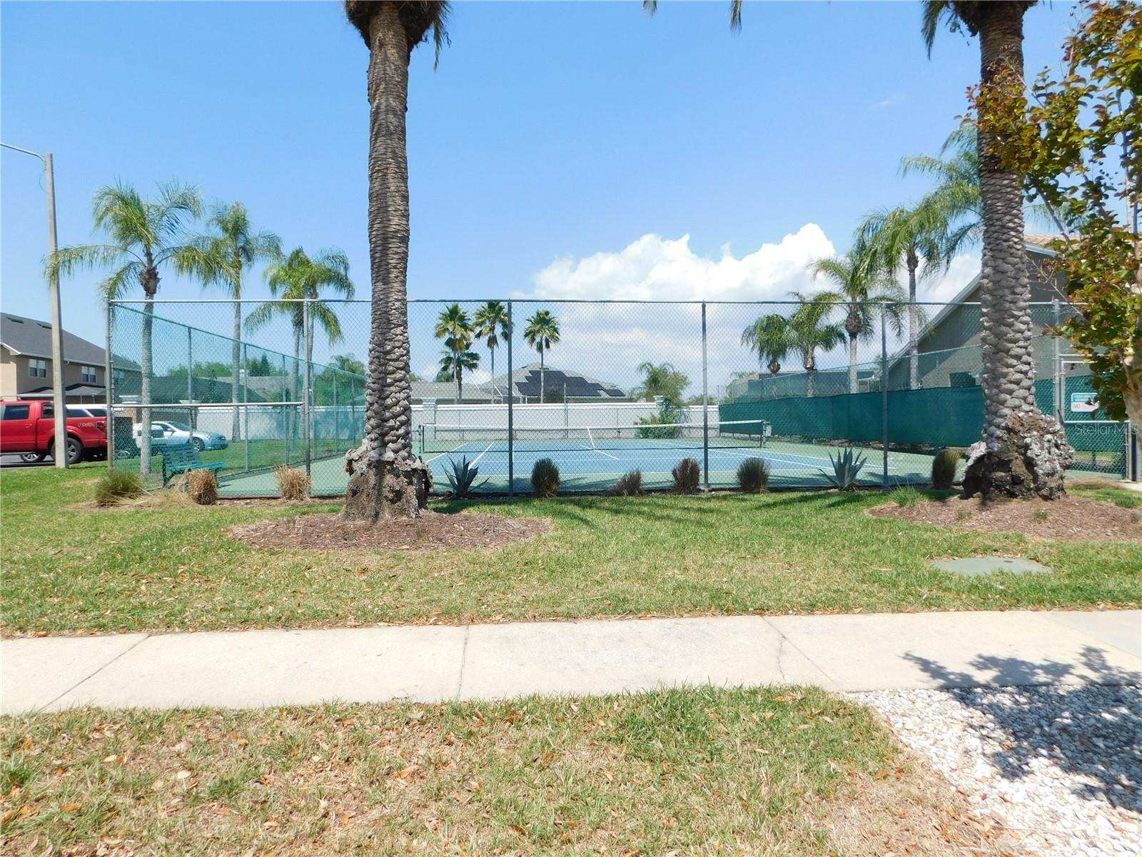 1720 ARABIAN LN, PALM HARBOR, FL, 34685