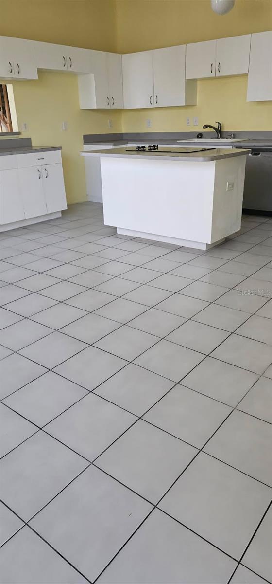 1720 ARABIAN LN, PALM HARBOR, FL, 34685