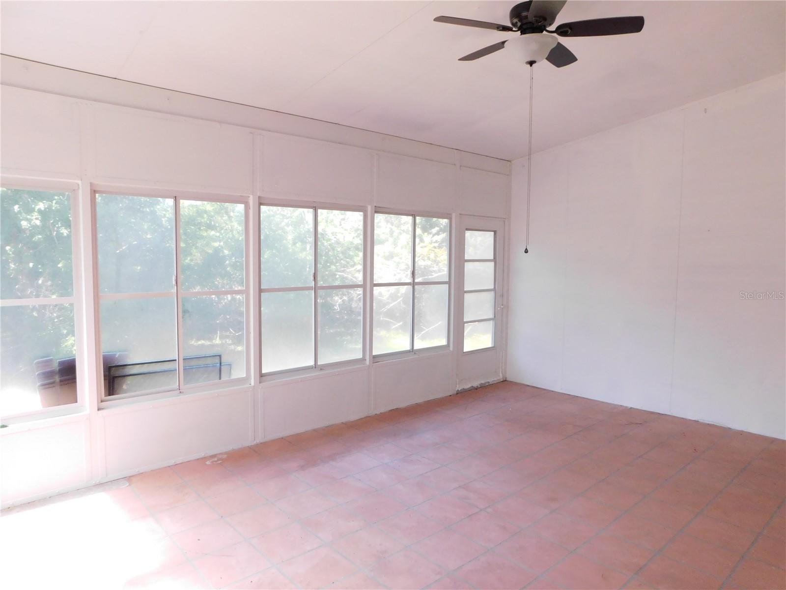 1720 ARABIAN LN, PALM HARBOR, FL, 34685