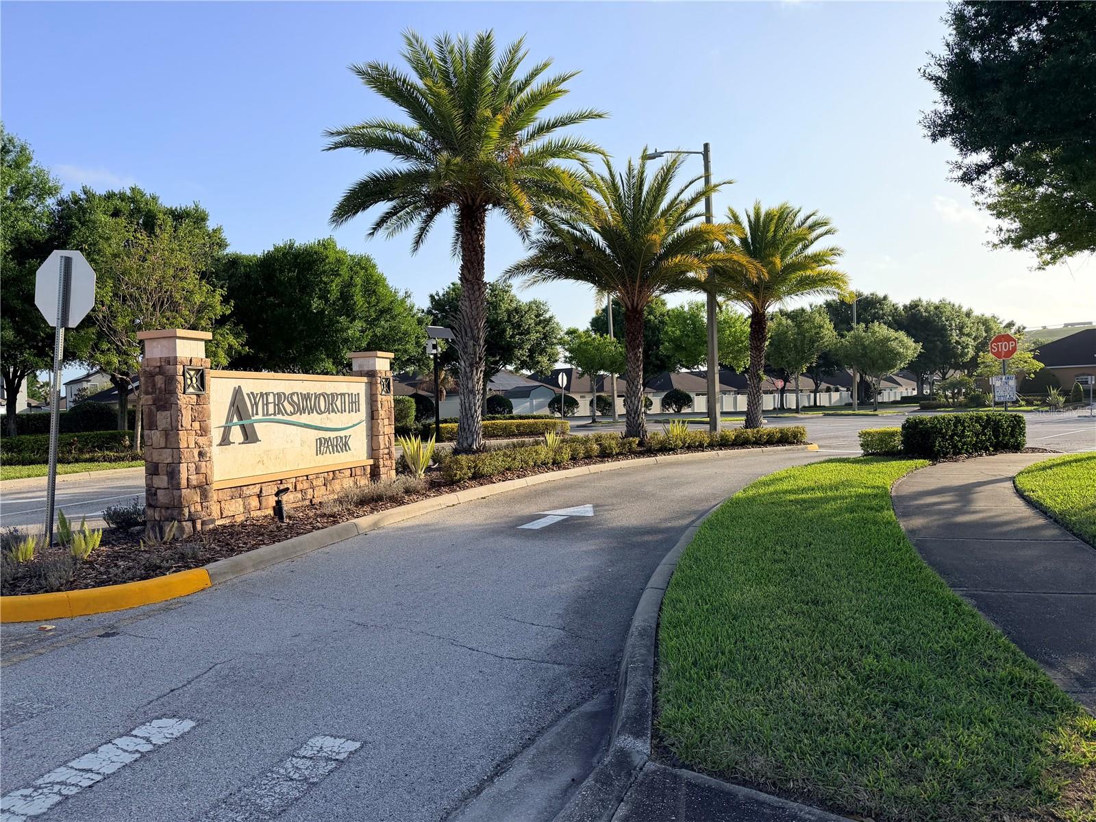 10931 STANDING STONE DR, WIMAUMA, FL, 33598