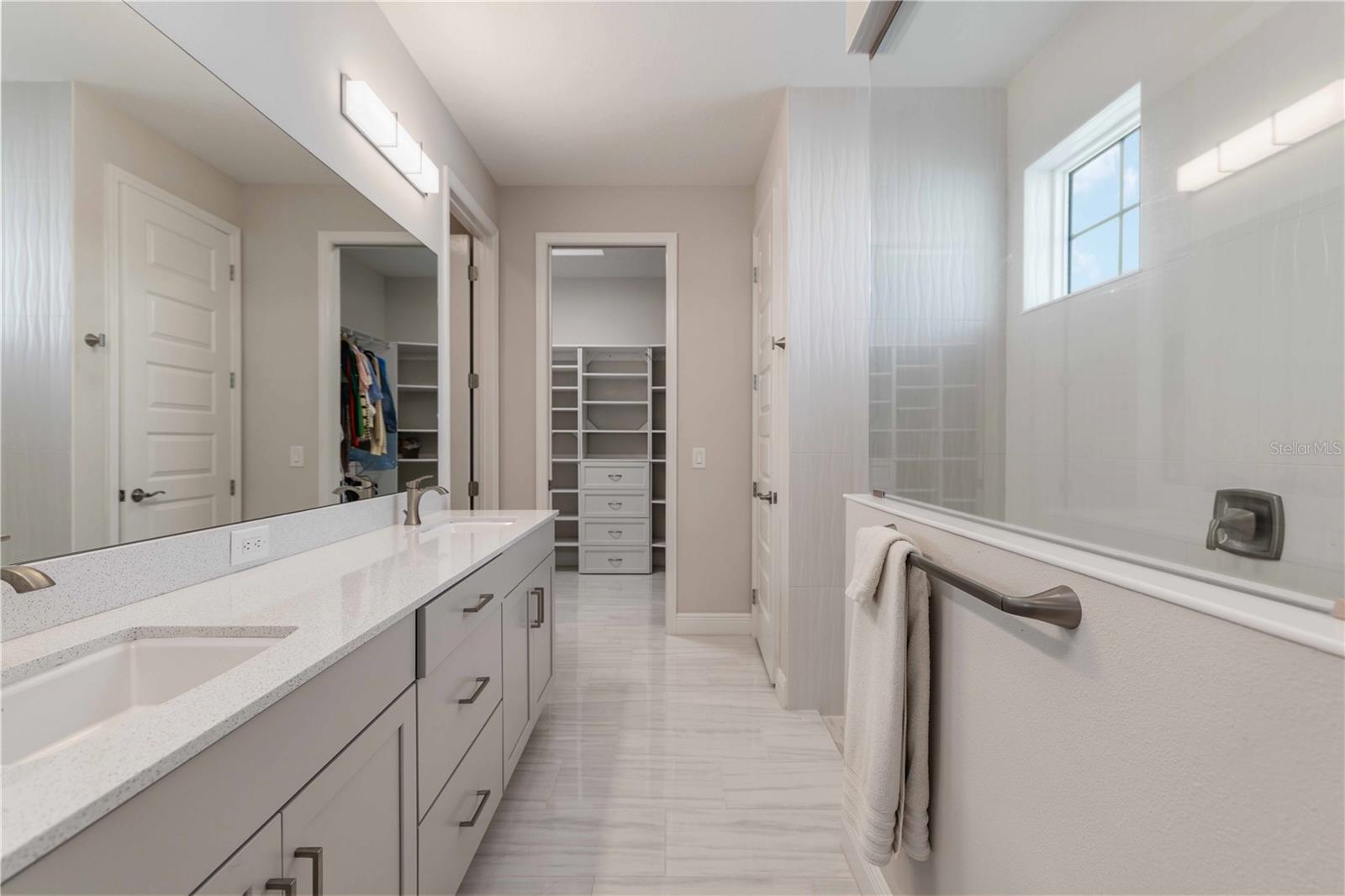 993 CROSSWIND AVE, SARASOTA, FL, 34240