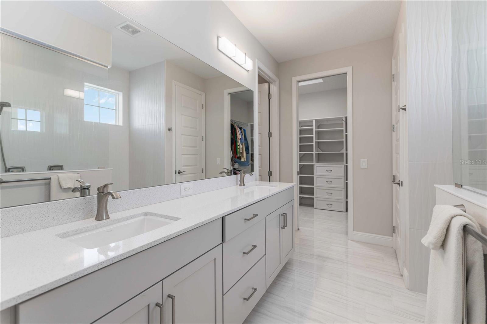 993 CROSSWIND AVE, SARASOTA, FL, 34240