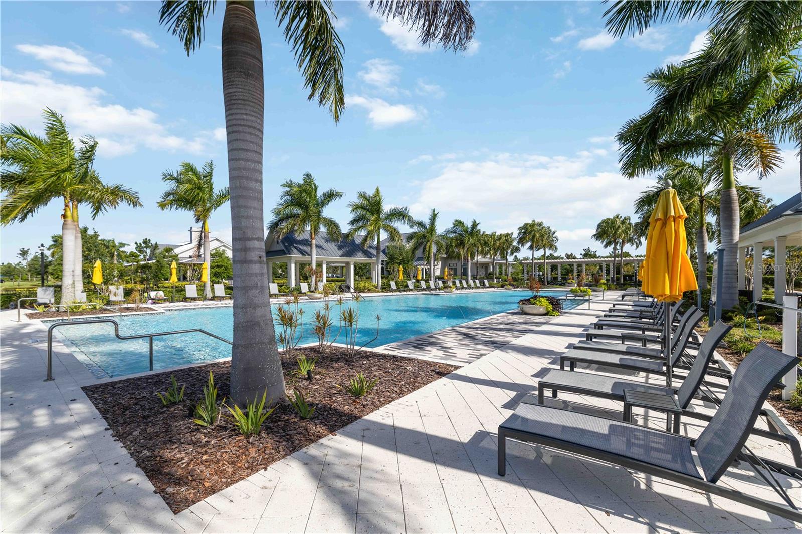 993 CROSSWIND AVE, SARASOTA, FL, 34240