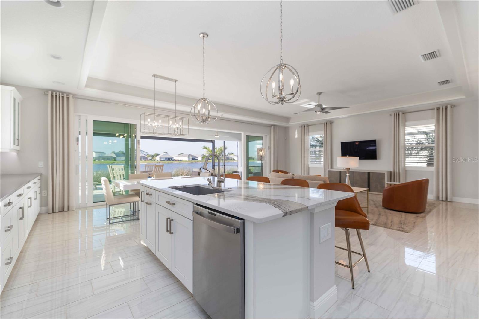 993 CROSSWIND AVE, SARASOTA, FL, 34240