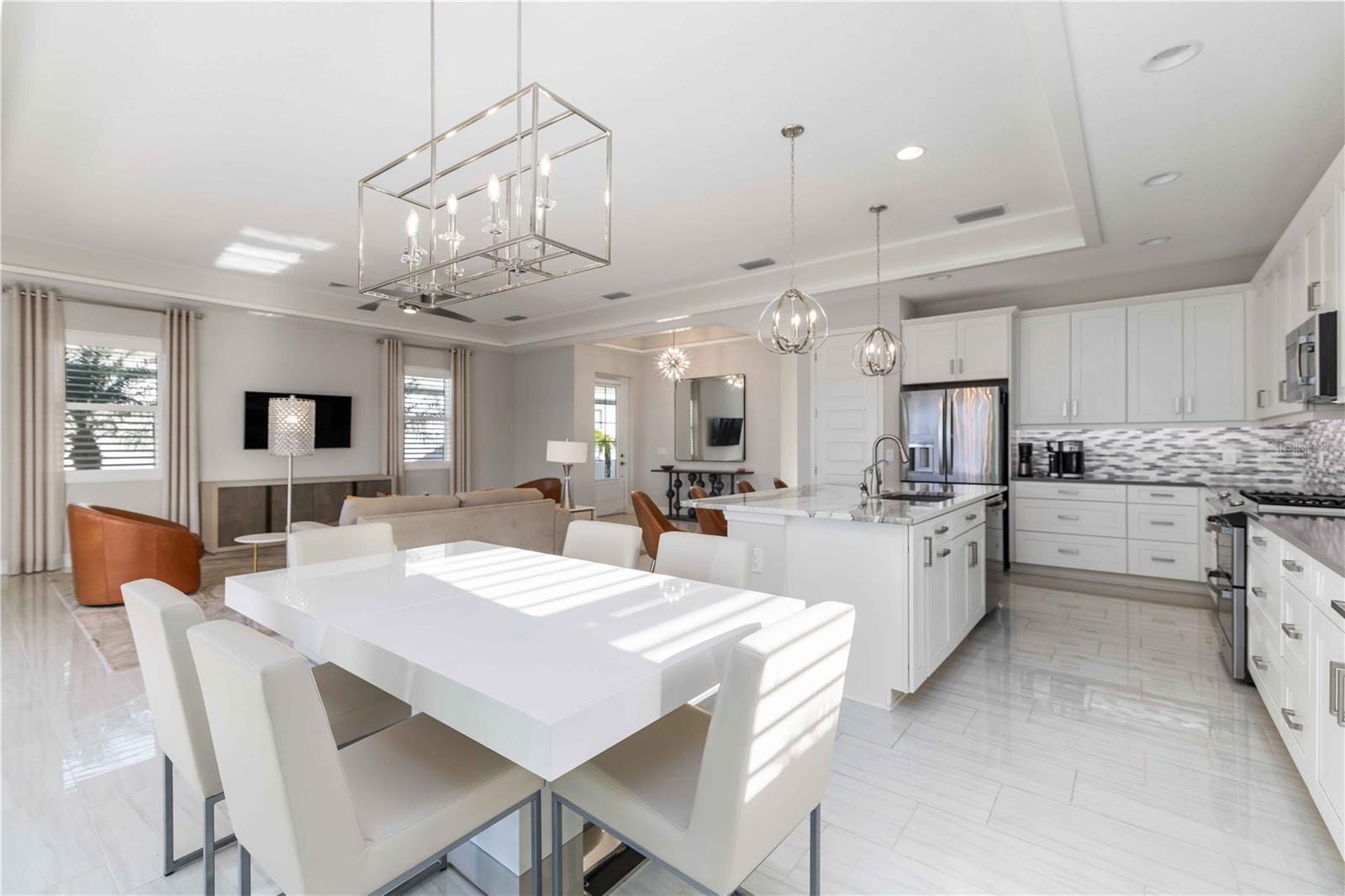 993 CROSSWIND AVE, SARASOTA, FL, 34240