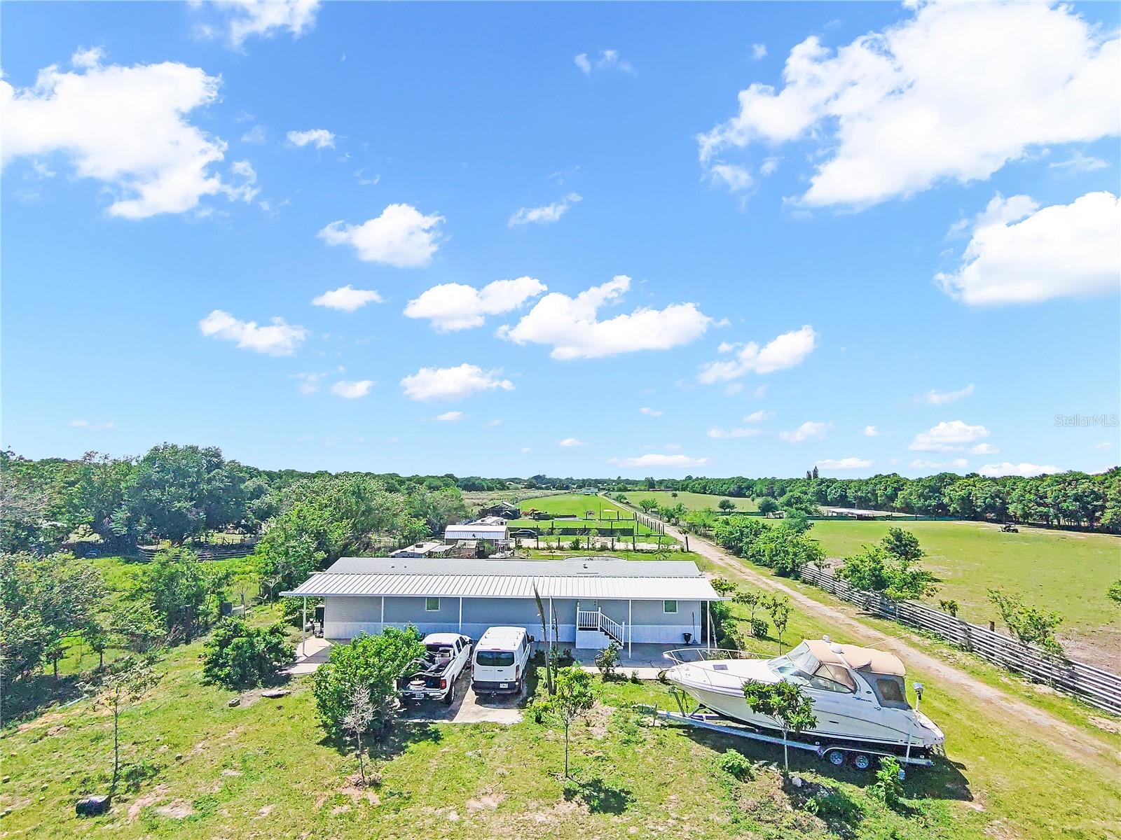 1321 BLUFF HAMMOCK RD, LORIDA, FL, 33857
