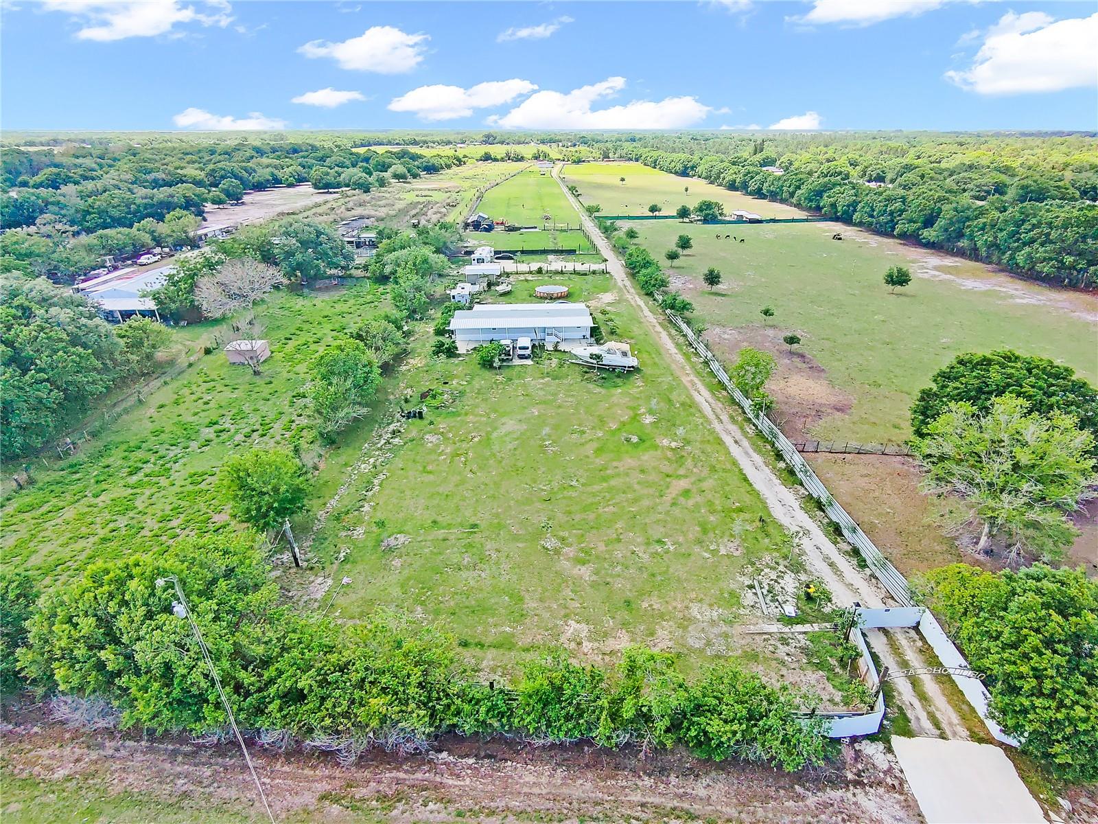 1321 BLUFF HAMMOCK RD, LORIDA, FL, 33857