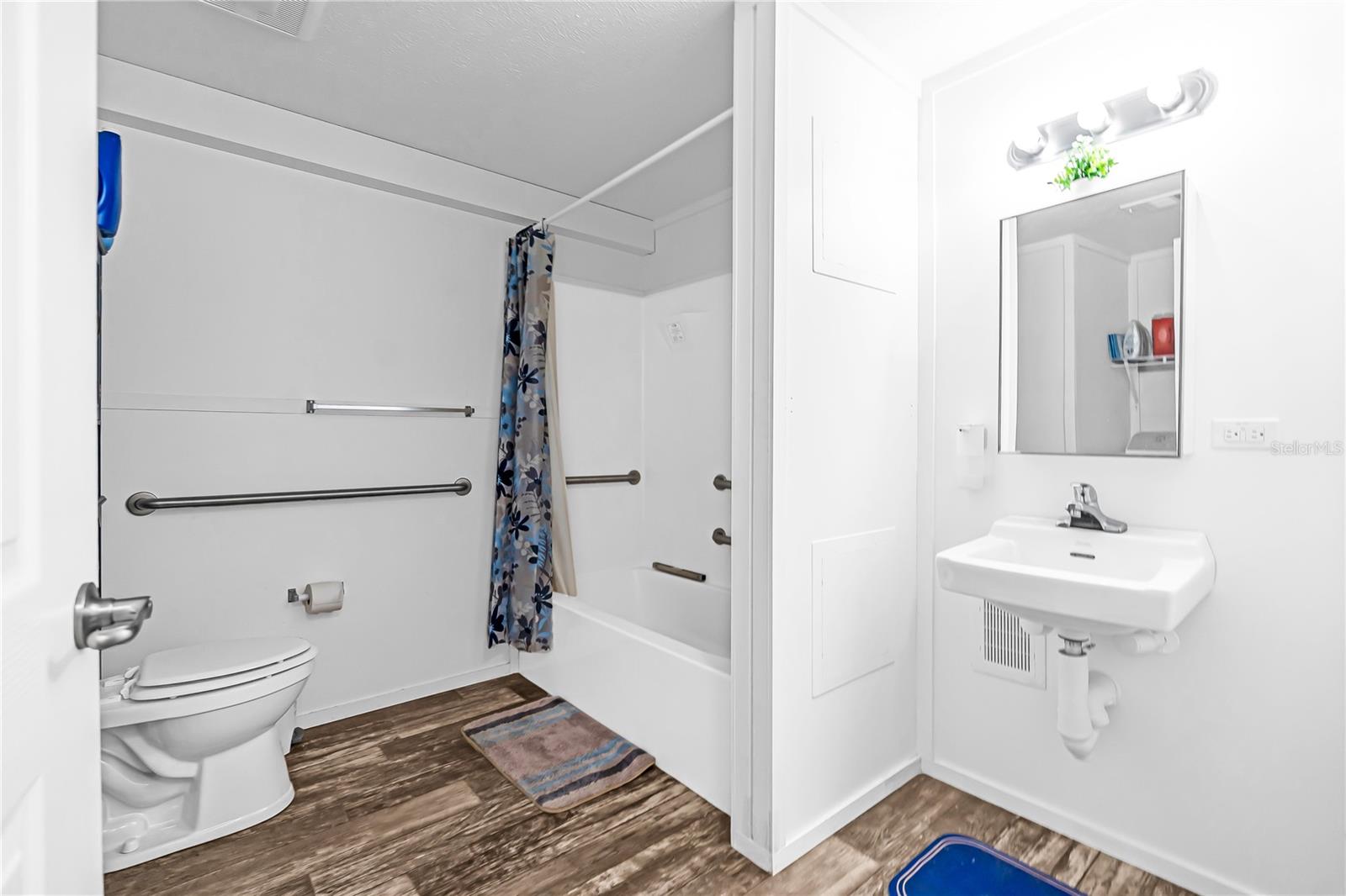 1321 BLUFF HAMMOCK RD, LORIDA, FL, 33857