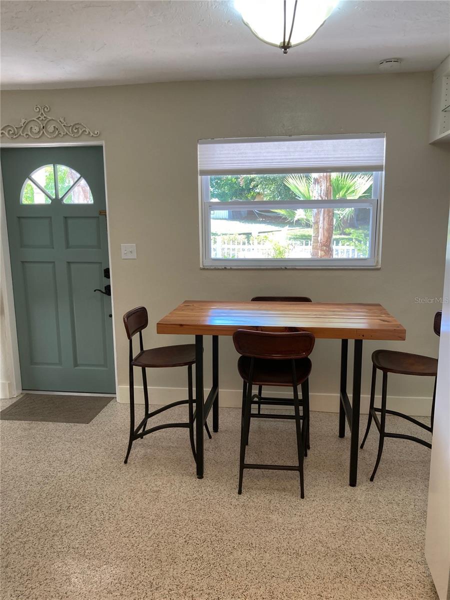 1415 S SCHOOL AVE, SARASOTA, FL, 34239