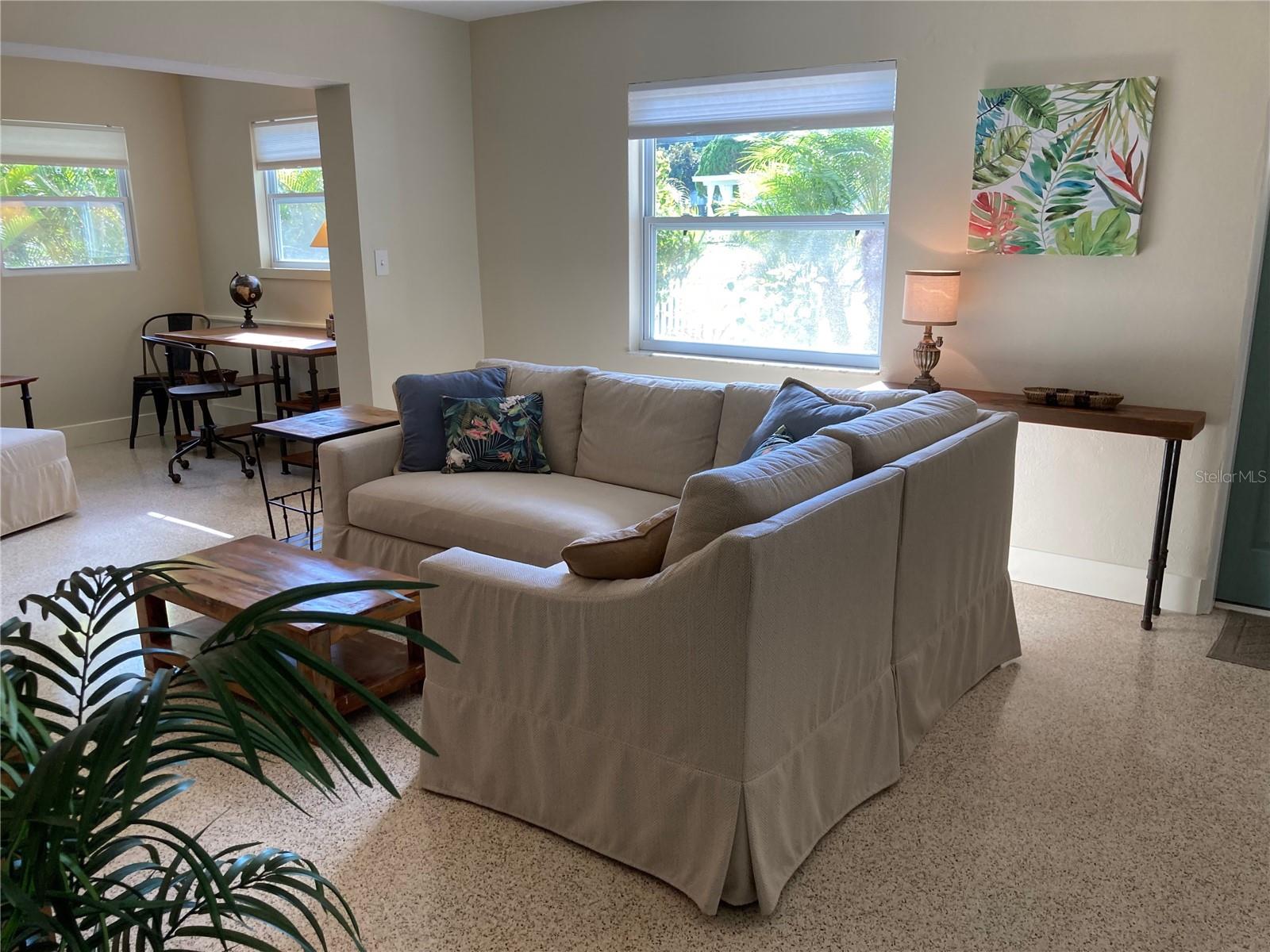 1415 S SCHOOL AVE, SARASOTA, FL, 34239