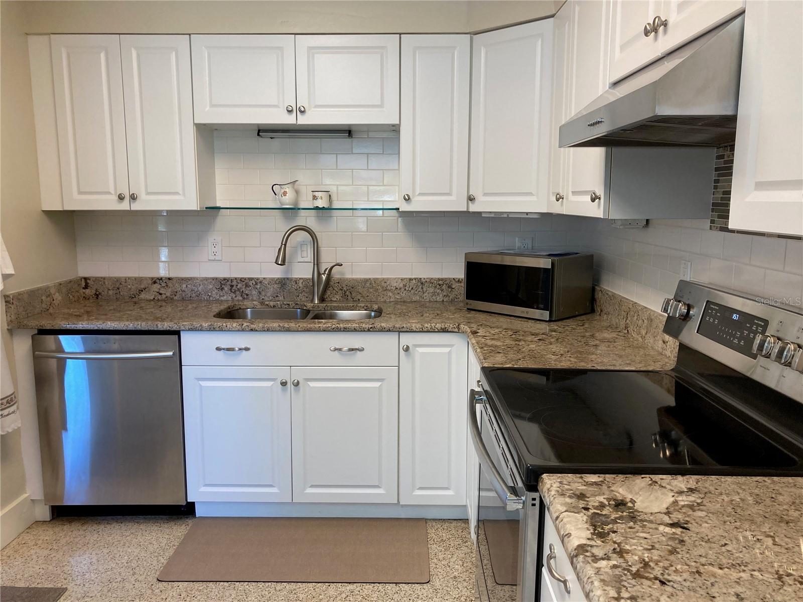 1415 S SCHOOL AVE, SARASOTA, FL, 34239