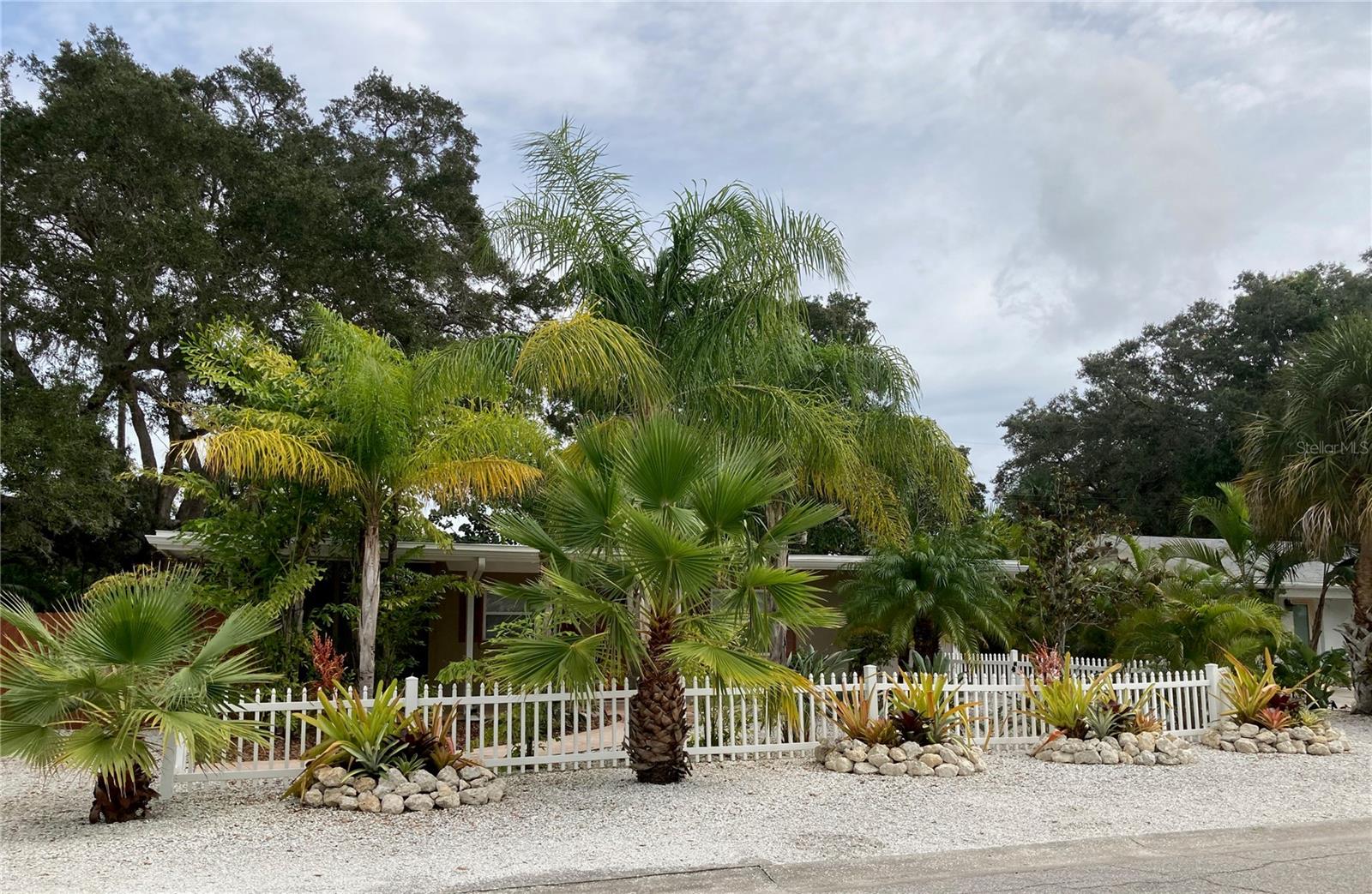 1415 S SCHOOL AVE, SARASOTA, FL, 34239