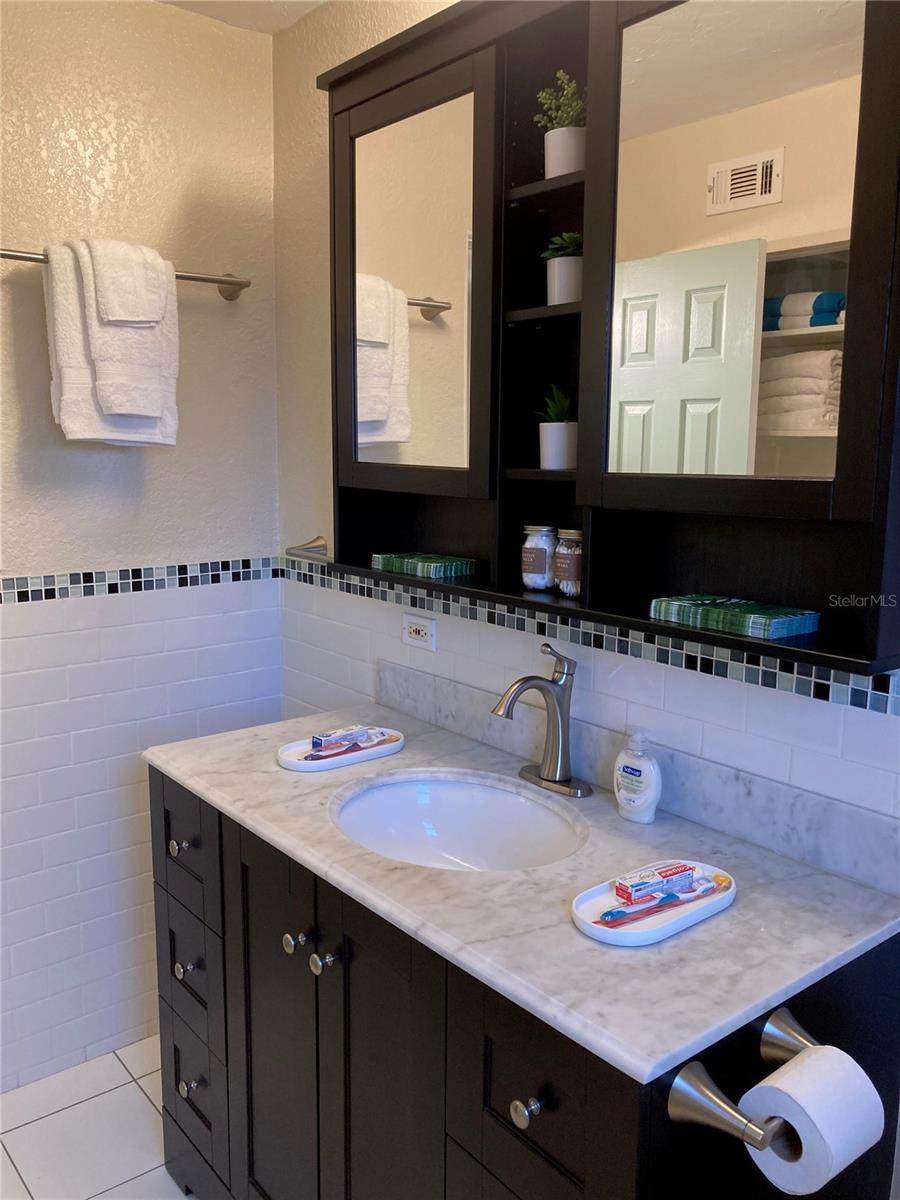 1415 S SCHOOL AVE, SARASOTA, FL, 34239