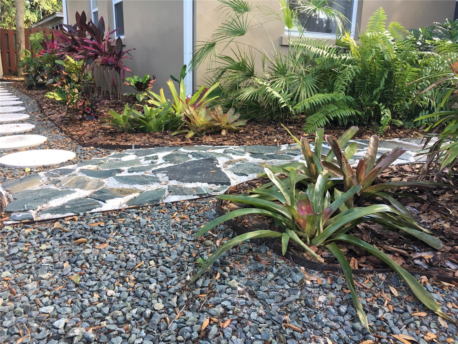 1415 S SCHOOL AVE, SARASOTA, FL, 34239