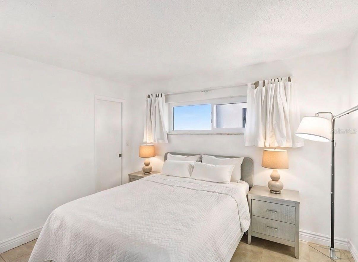 1270 GULF BLVD #701, CLEARWATER BEACH, FL, 33767