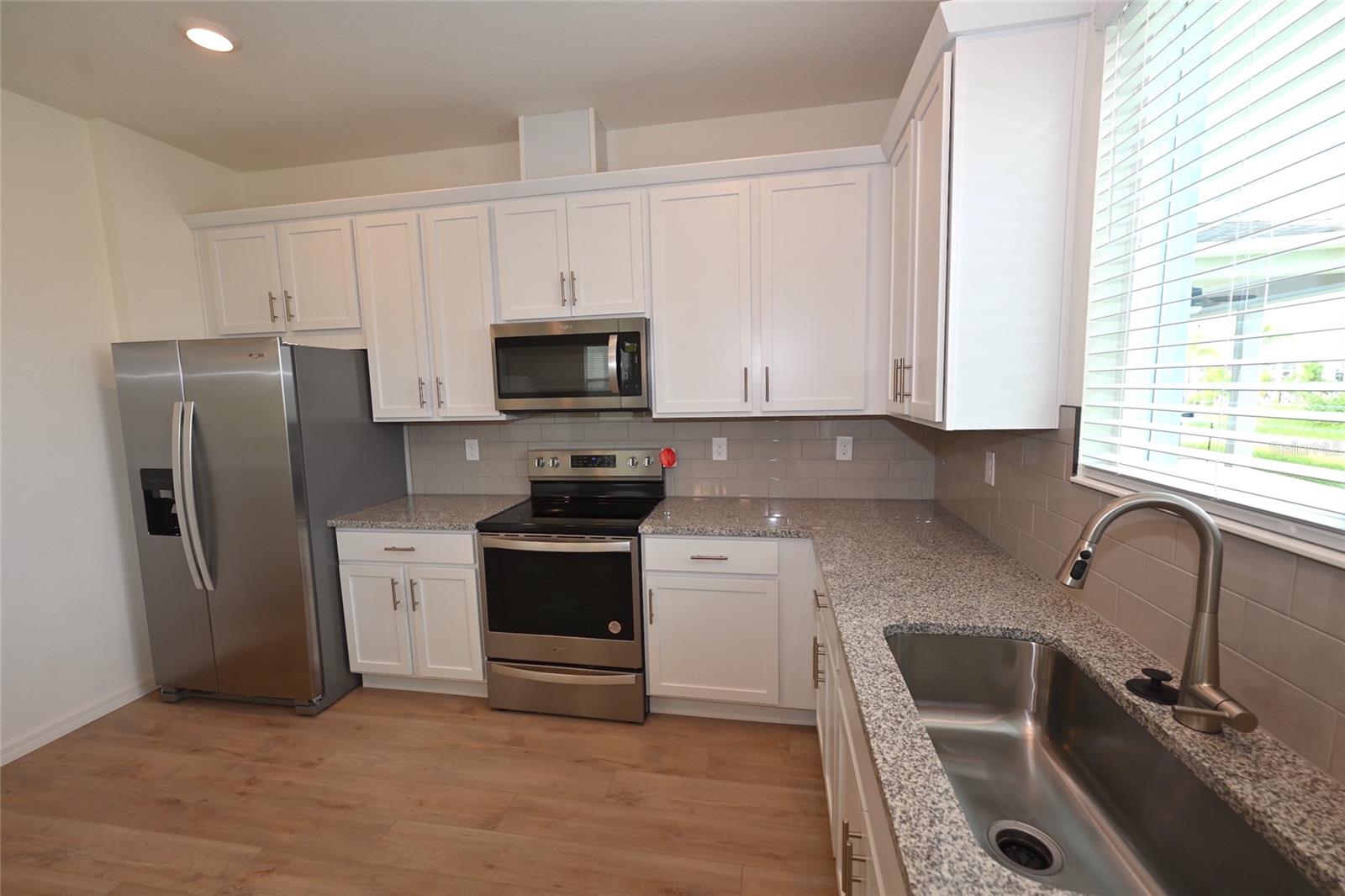 9533 SANDY BLUFFS CIR, PARRISH, FL, 34219
