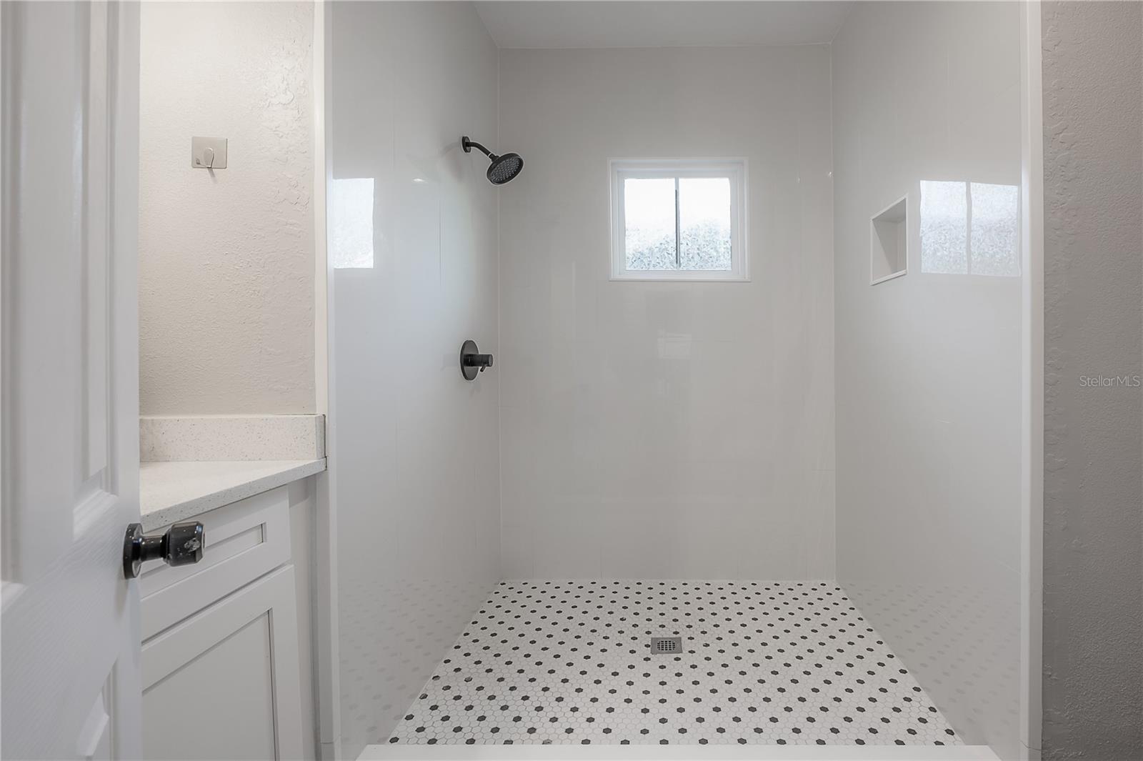 203 W 26TH AVE, TAMPA, FL, 33603