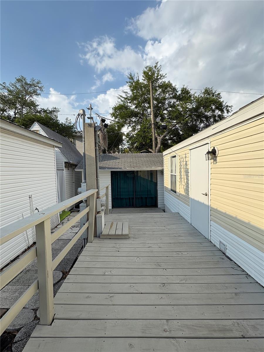 21027 LAZY DAYS CIR, LUTZ, FL, 33558