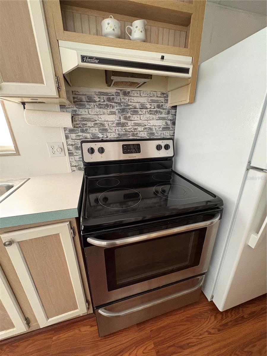 21027 LAZY DAYS CIR, LUTZ, FL, 33558