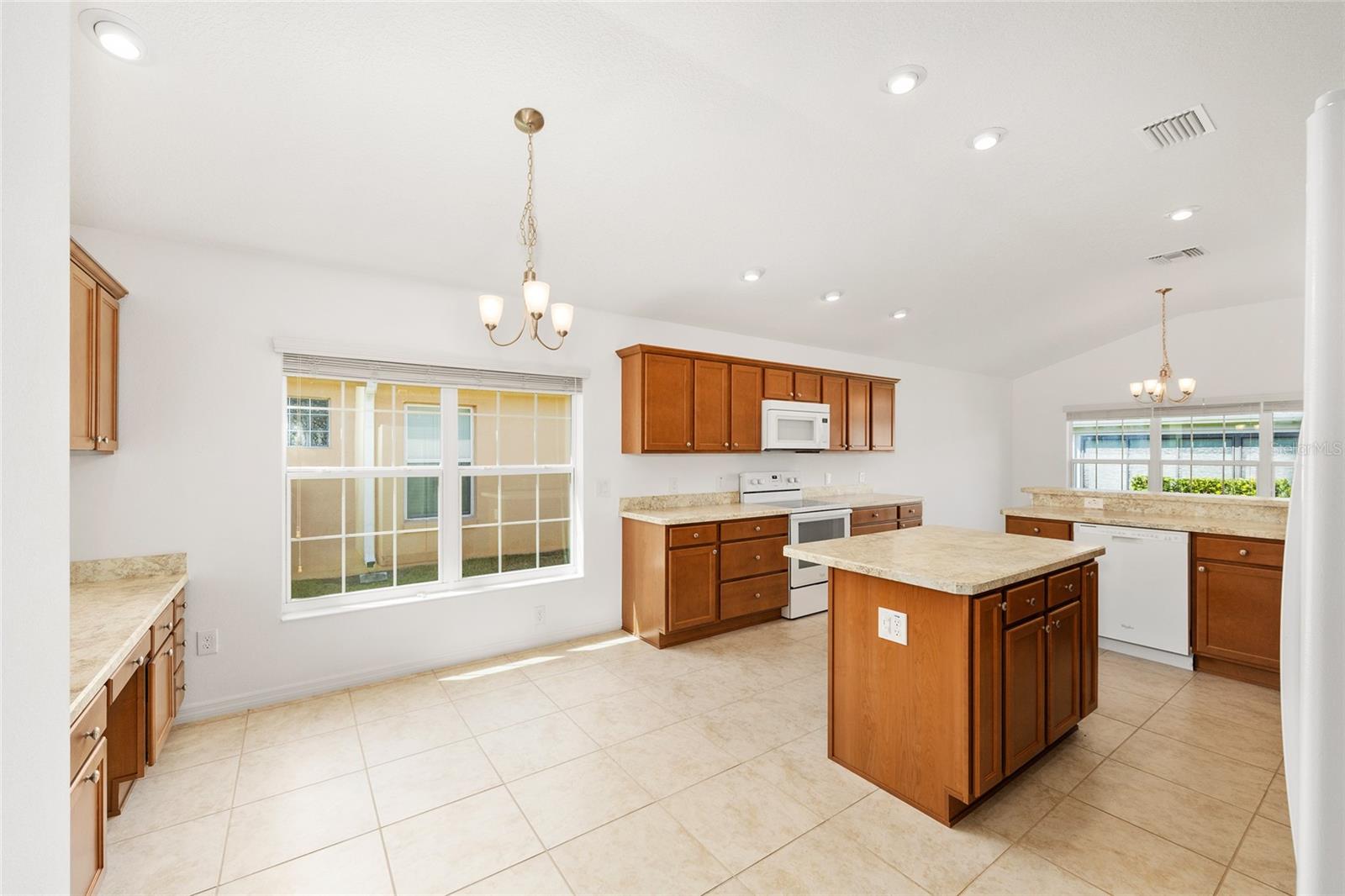 1953 YEARLING WAY, THE VILLAGES, FL, 32163
