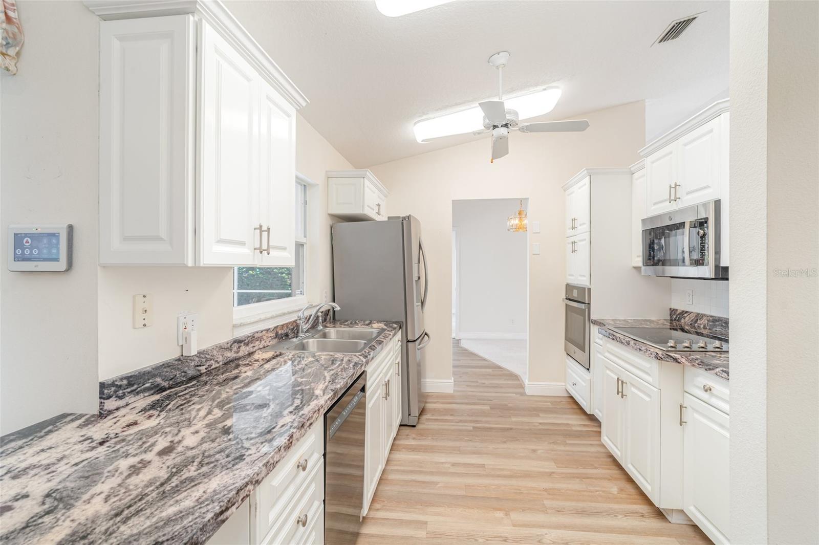 4817 61ST AVENUE DR W, BRADENTON, FL, 34210