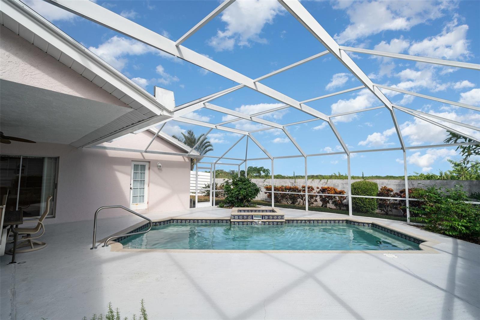 4817 61ST AVENUE DR W, BRADENTON, FL, 34210