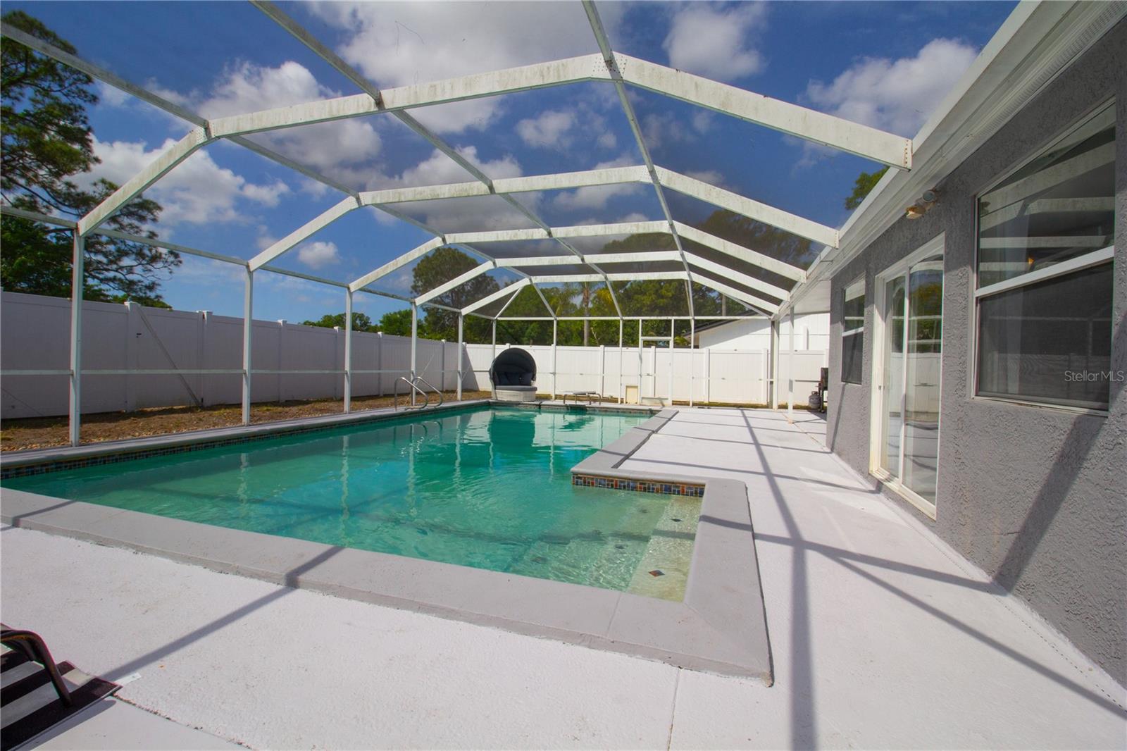 7018 OAKVIEW CIR, TAMPA, FL, 33634