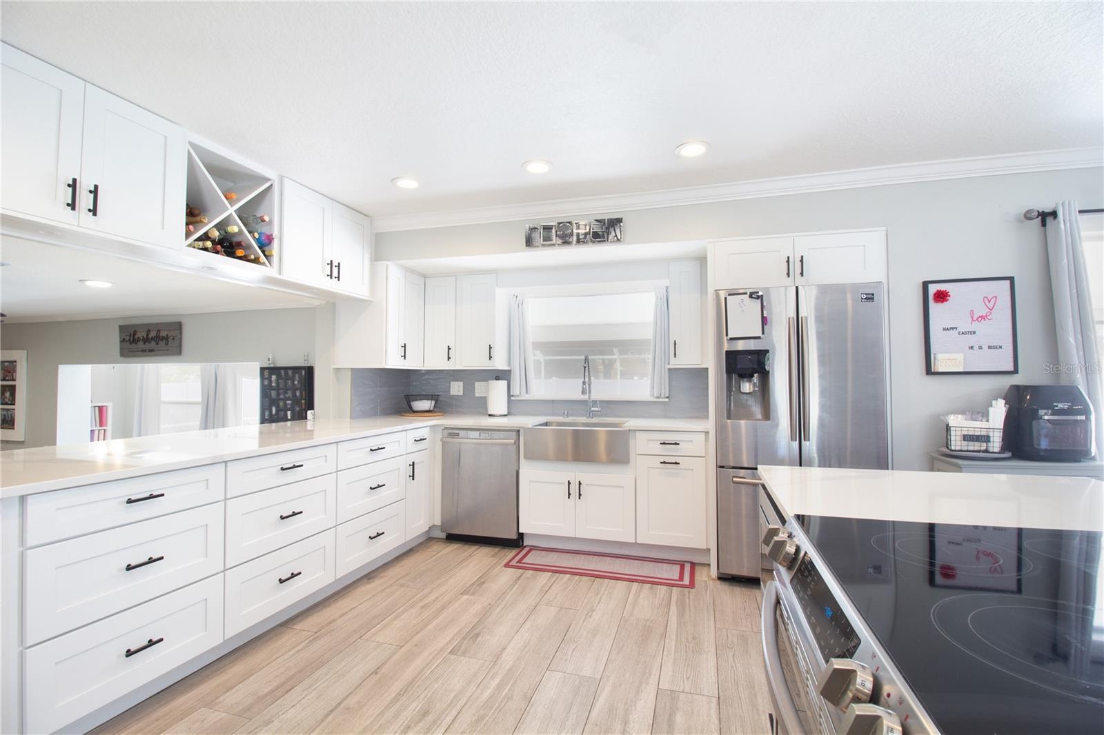 7018 OAKVIEW CIR, TAMPA, FL, 33634