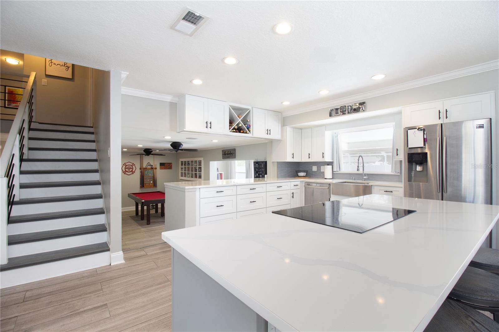 7018 OAKVIEW CIR, TAMPA, FL, 33634