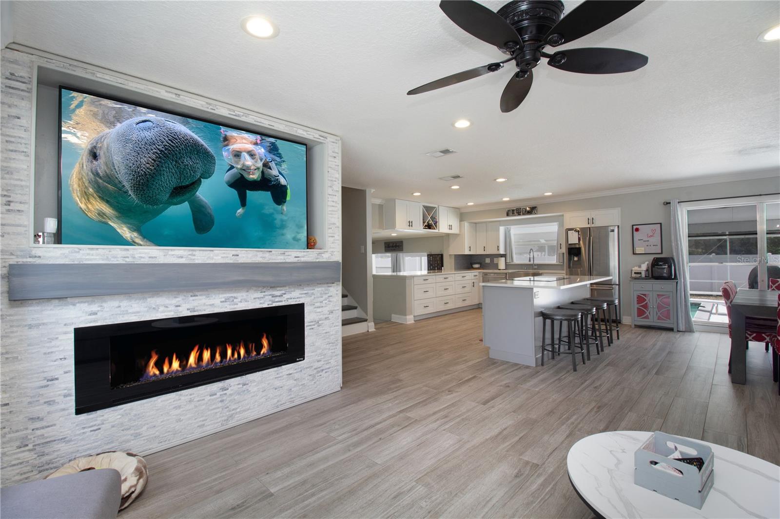 7018 OAKVIEW CIR, TAMPA, FL, 33634