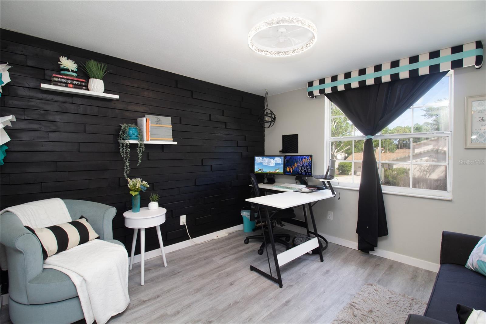 7018 OAKVIEW CIR, TAMPA, FL, 33634