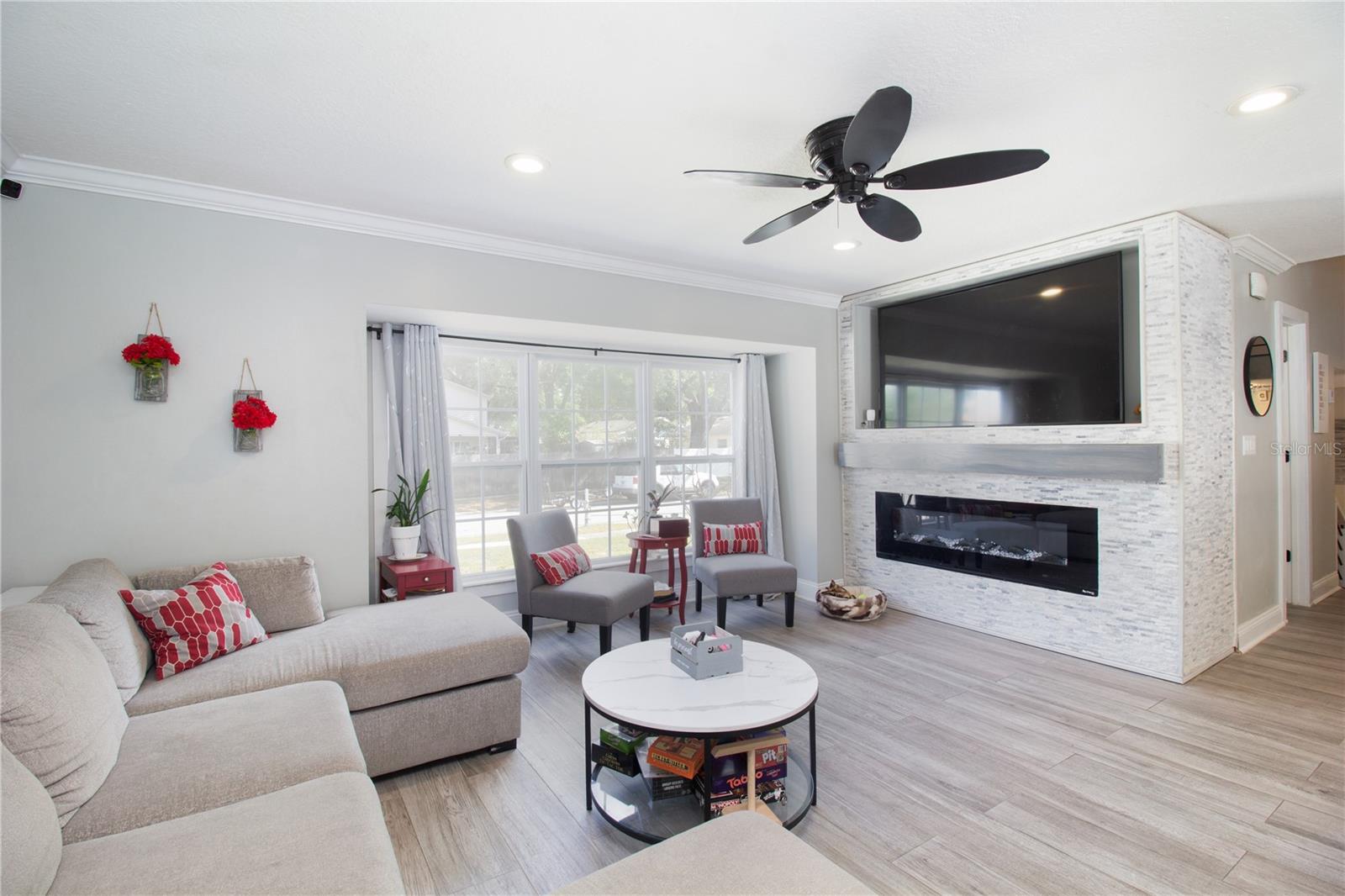 7018 OAKVIEW CIR, TAMPA, FL, 33634