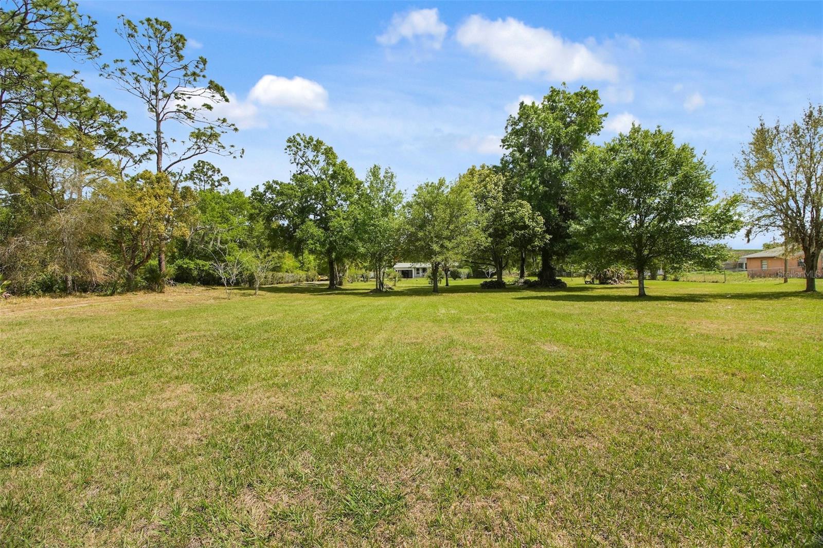 2205 & 2211 LAKE PICKETT RD, ORLANDO, FL, 32826