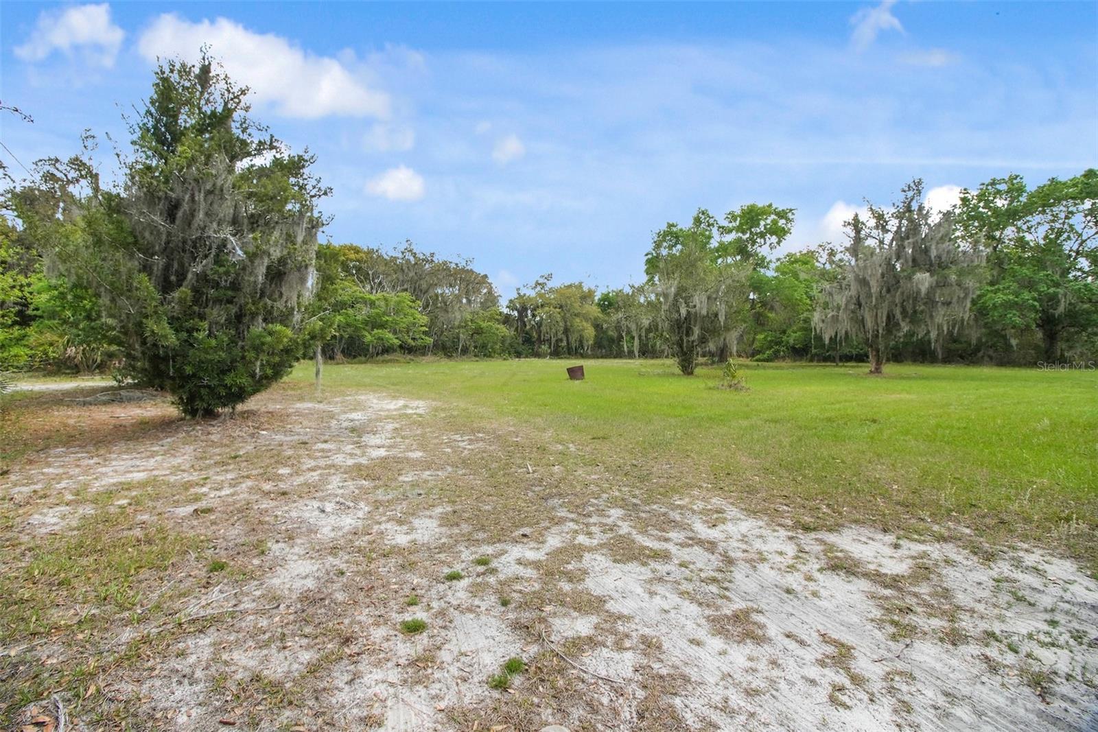 2205 & 2211 LAKE PICKETT RD, ORLANDO, FL, 32826