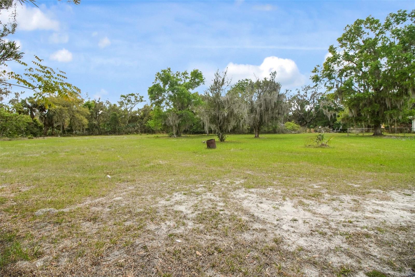 2205 & 2211 LAKE PICKETT RD, ORLANDO, FL, 32826