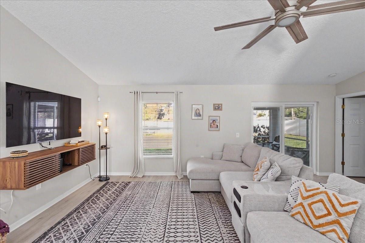 342 MARINERS GATE DR, EDGEWATER, FL, 32141