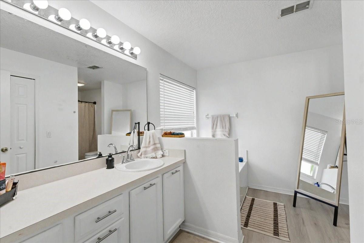 342 MARINERS GATE DR, EDGEWATER, FL, 32141