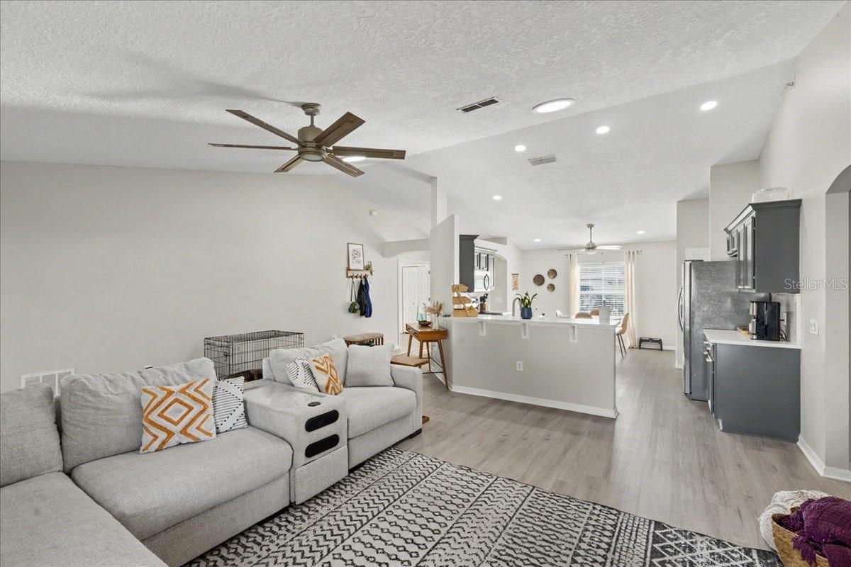342 MARINERS GATE DR, EDGEWATER, FL, 32141