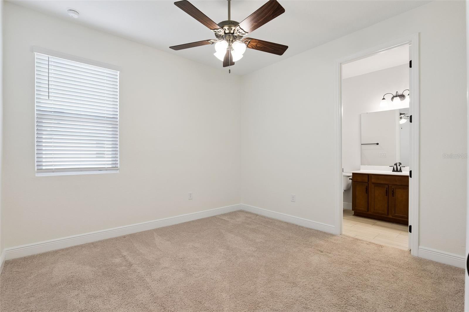 5064 MEADOW SONG DR, LEESBURG, FL, 34748